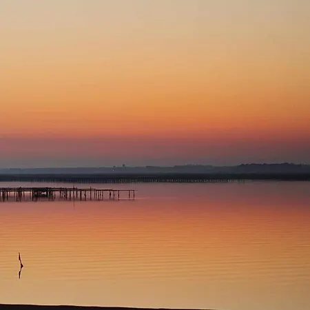 Les Reflets De L'etang 公寓 *