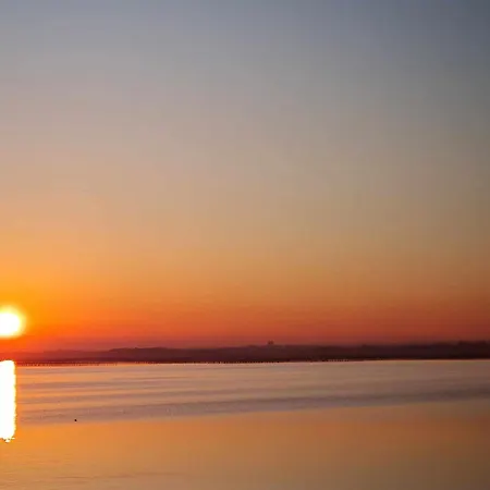 Les Reflets De L'etang 公寓