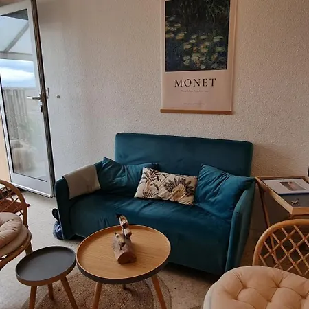 Les Reflets De L'etang